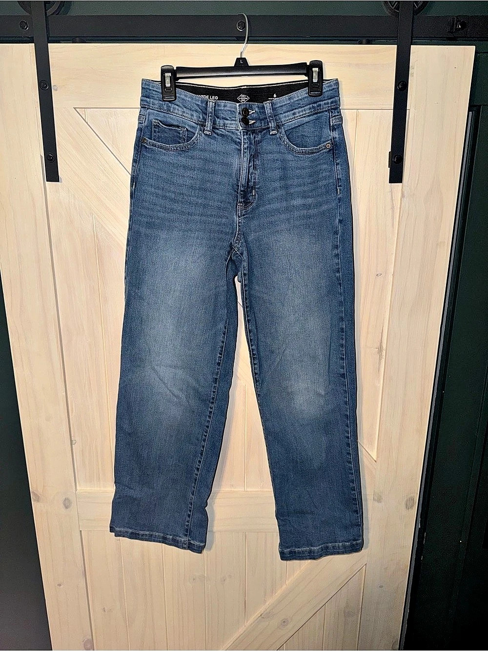 Lee Wide Leg Jeans in Blue Size 6 Like New